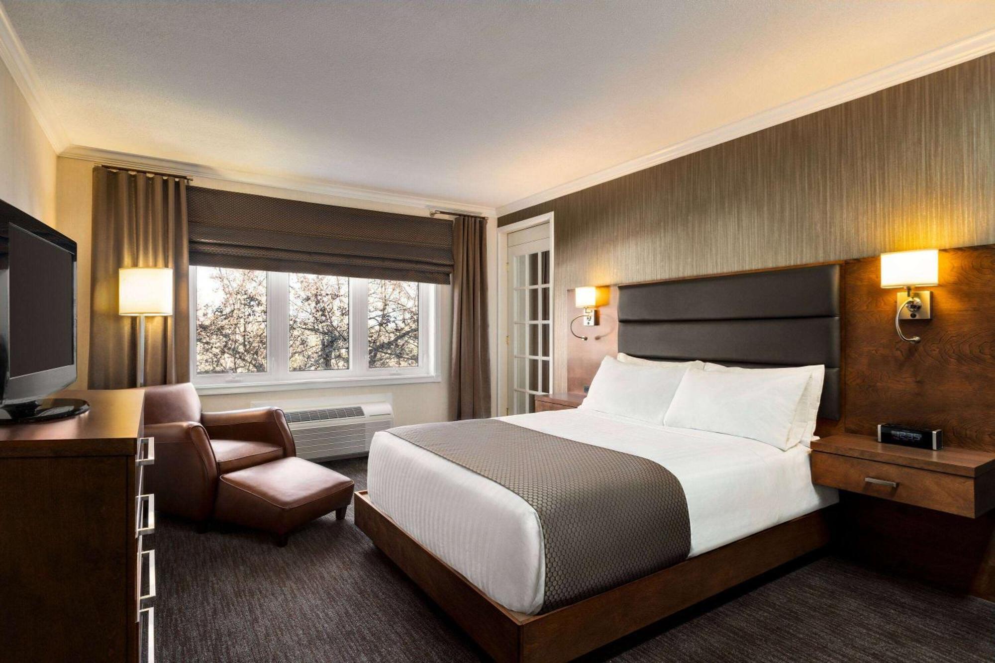 Atlantic Host Hotel, Trademark Collection By Wyndham Батерст Екстер'єр фото