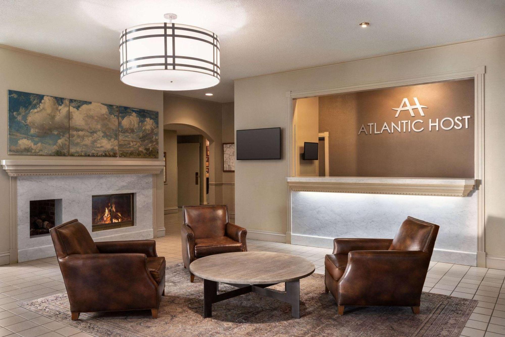 Atlantic Host Hotel, Trademark Collection By Wyndham Батерст Екстер'єр фото
